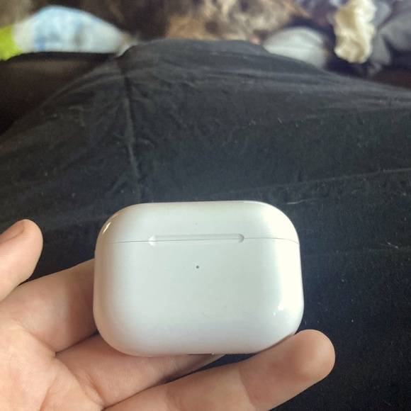 Bluetooth earbuds